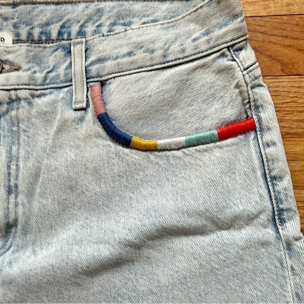 SPLENDID x MARGHERITA | Embroidered Cutoff Denim Shorts Size 30 - Picture 4 of 12